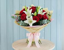 Букет цветов из:  Лилии и Розы в Зуевке Курской области
