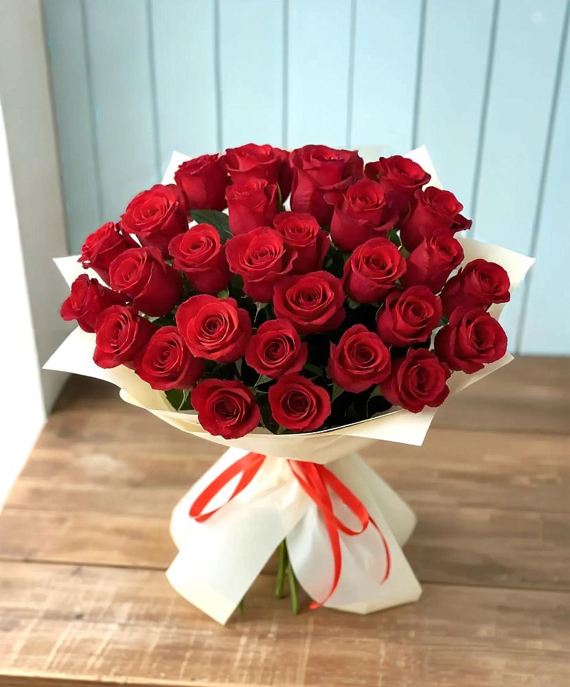 Букет 29 Красных роз в Зуевке Курской области
