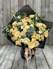 Букет цветов из:  Розы и Лизиантусы в Зуевке Курской области