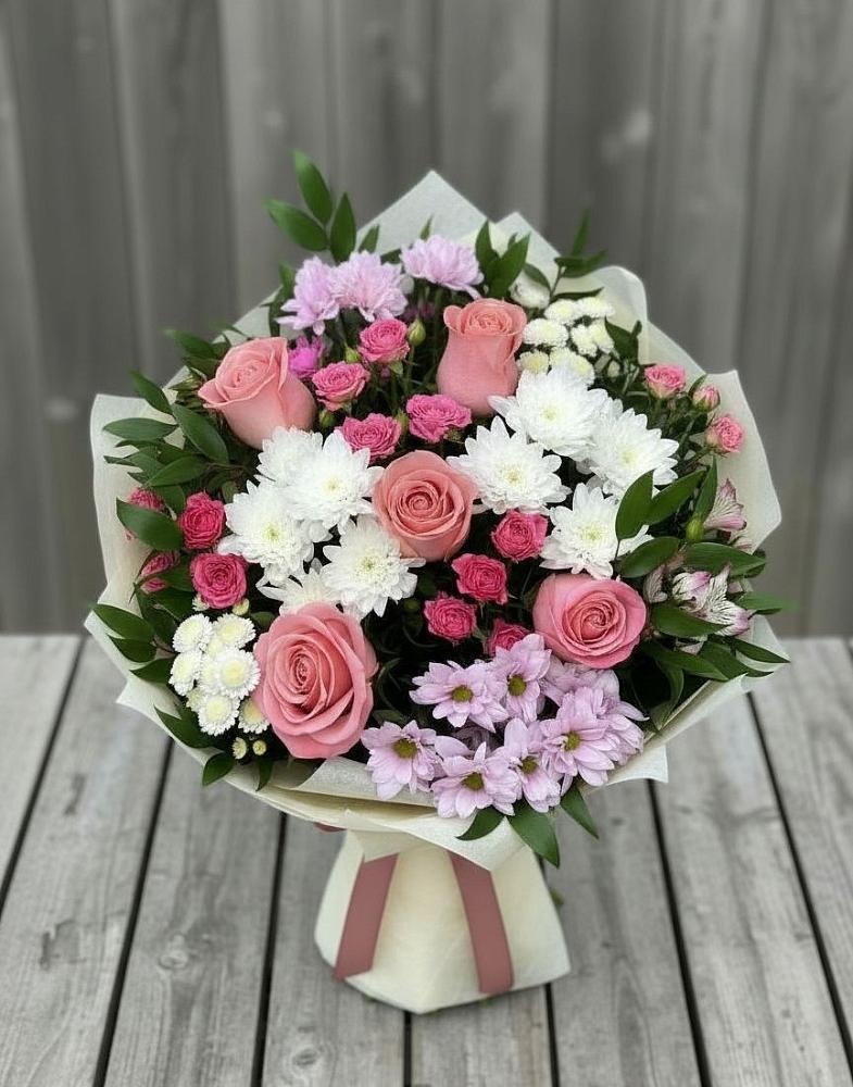Букет цветов из: Альстромерии, Гвоздики, Розы и Хризантемы в Зуевке Курской области