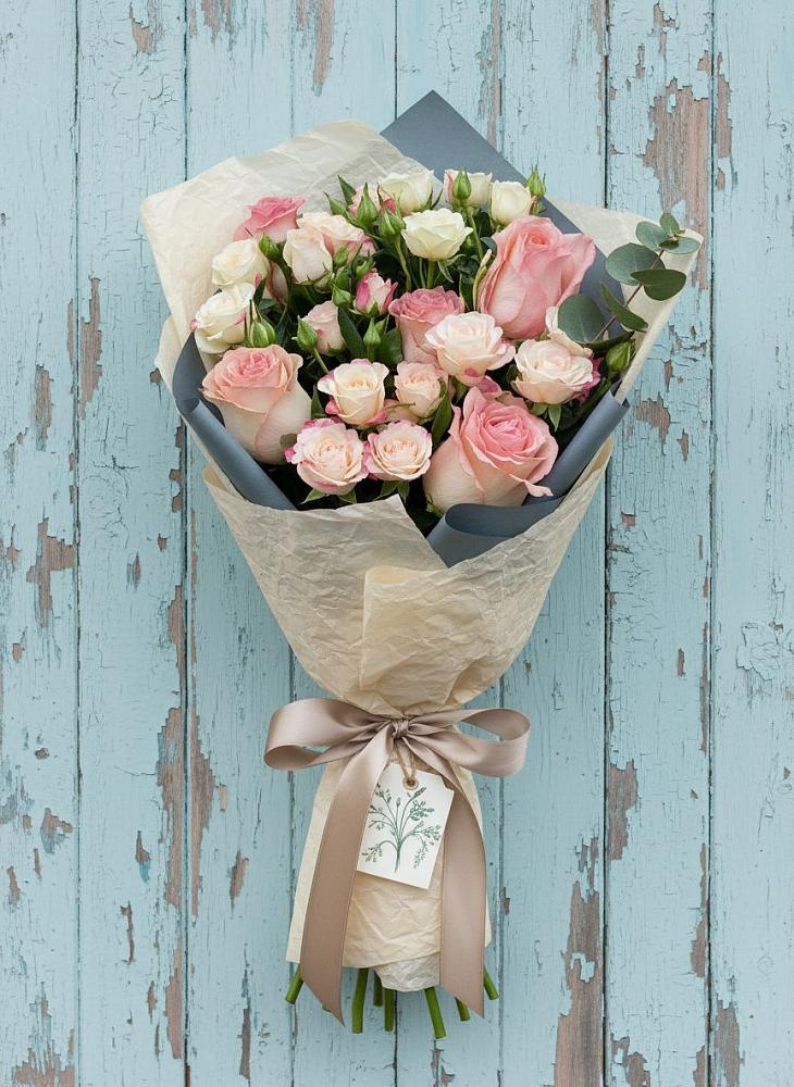 Букет цветов из: Розы в Зуевке Курской области