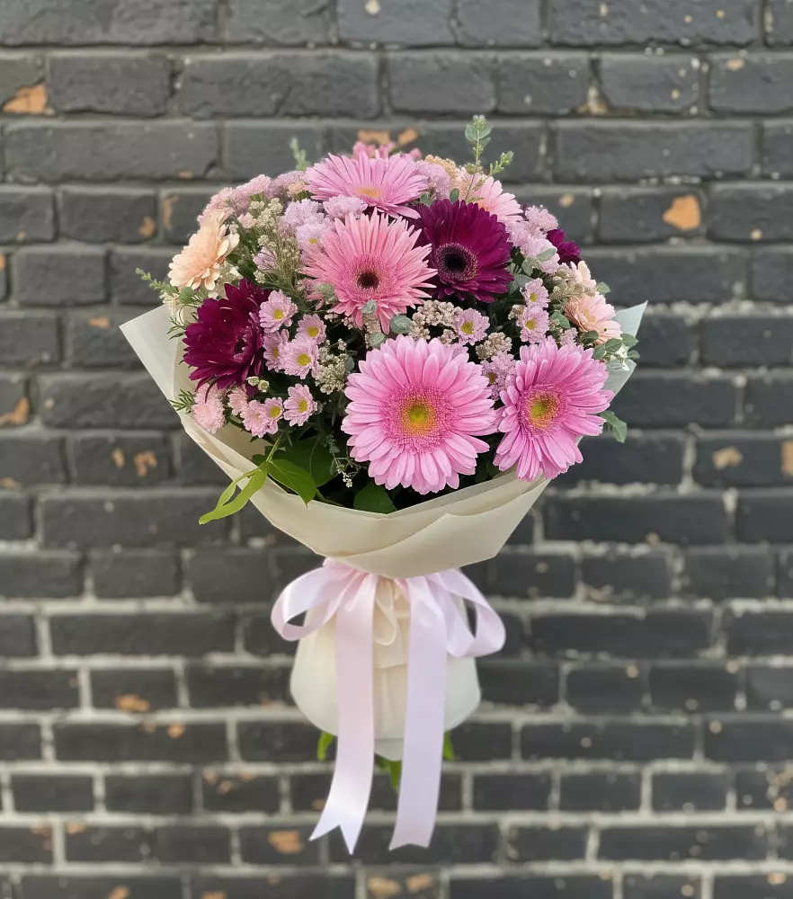 Букет цветов из: Герберы и Хризантемы в Зуевке Курской области