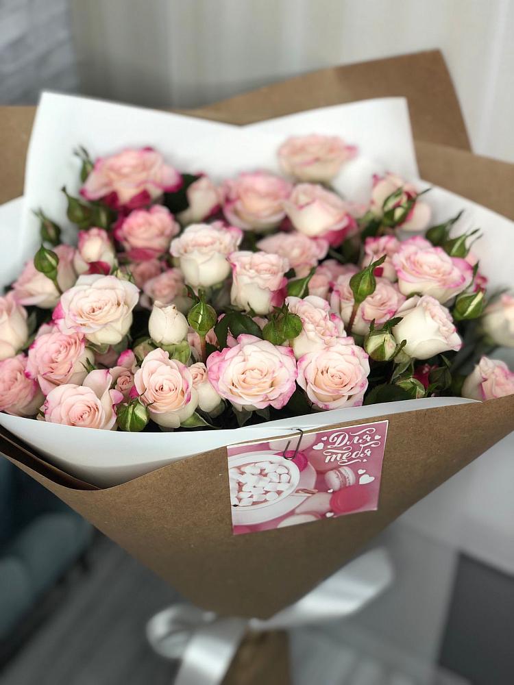 Букет цветов из: Розы в Зуевке Курской области