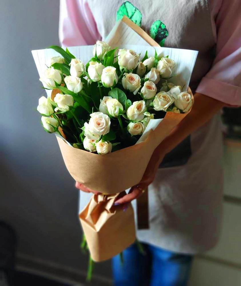 Букет цветов из: Розы в Зуевке Курской области