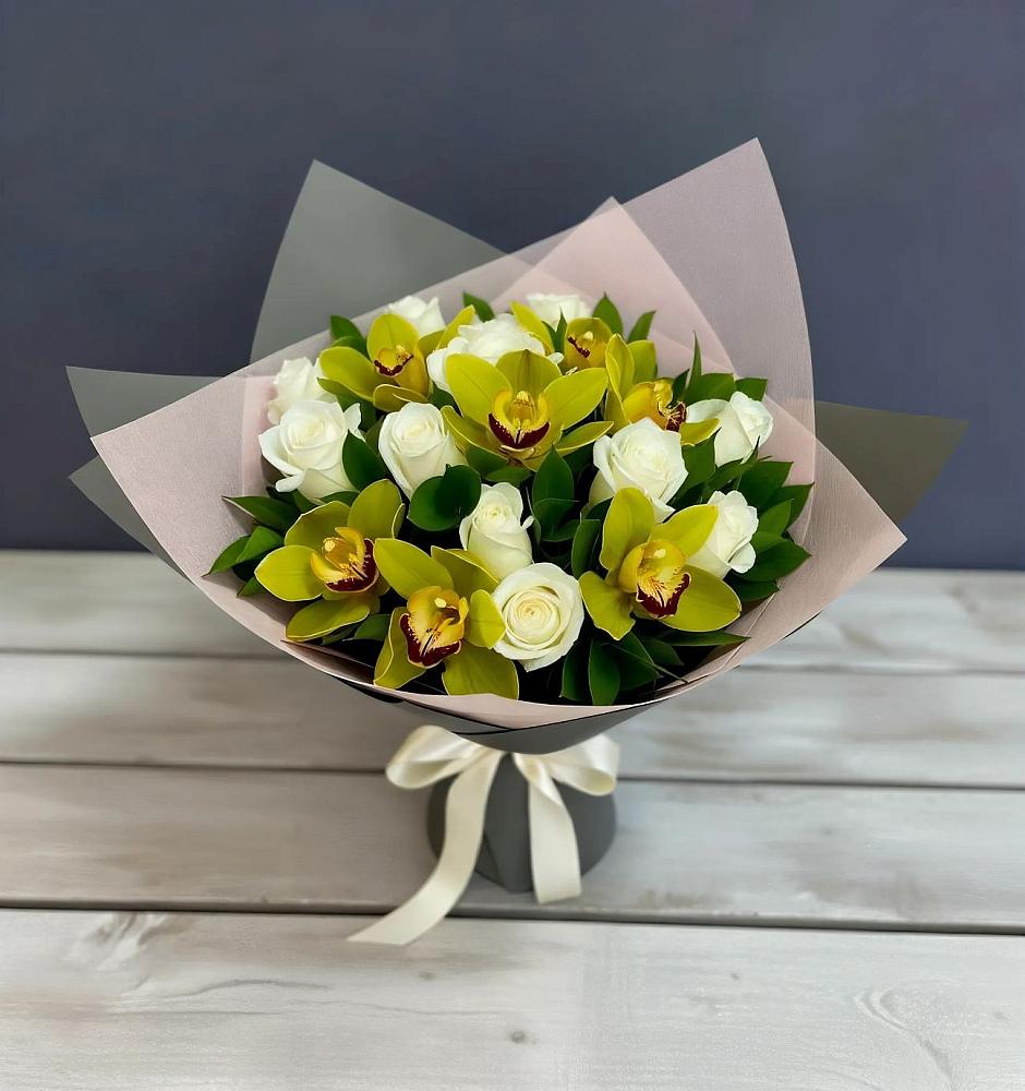 Букет цветов из: Орхидеи и Розы в Зуевке Курской области