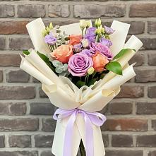 Букет цветов из:  Лизиантусы и Розы #REPLACE_PRED# Зуевке Курской области