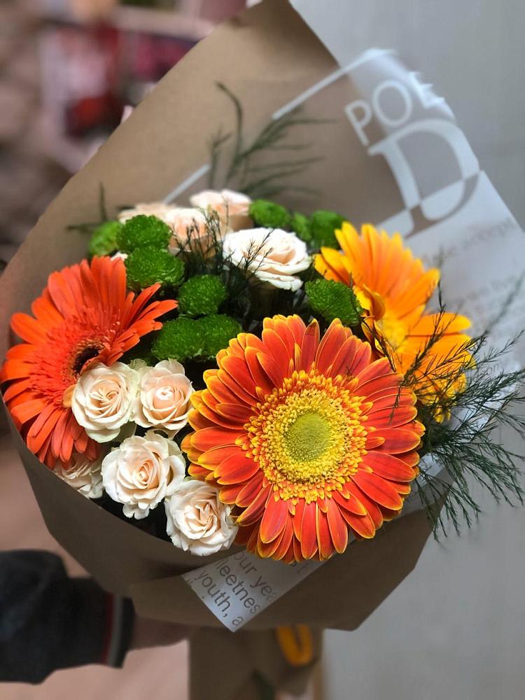 Букет цветов из: Герберы, Хризантемы и Розы в Зуевке Курской области