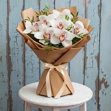 Букет цветов из:  Орхидеи и Розы в Зуевке Курской области